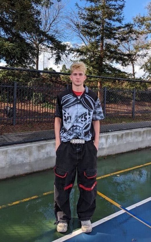 Junior JJ Racz: Baggy jeans