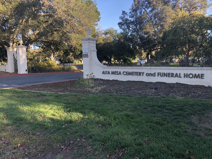 Alta Mesa Cemetery furnishes final resting place for many, touches neighbors' lives