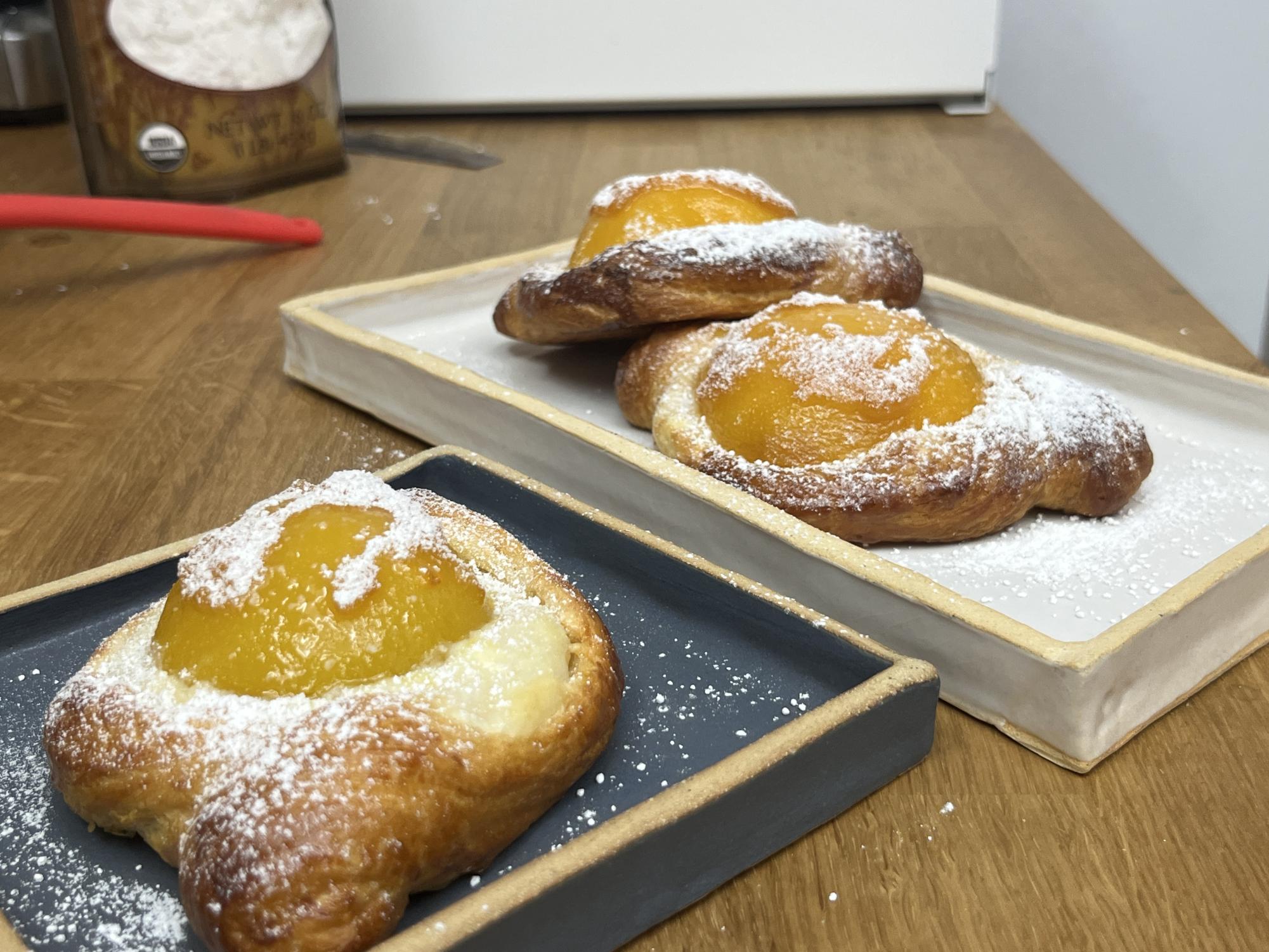 Apricot pastry