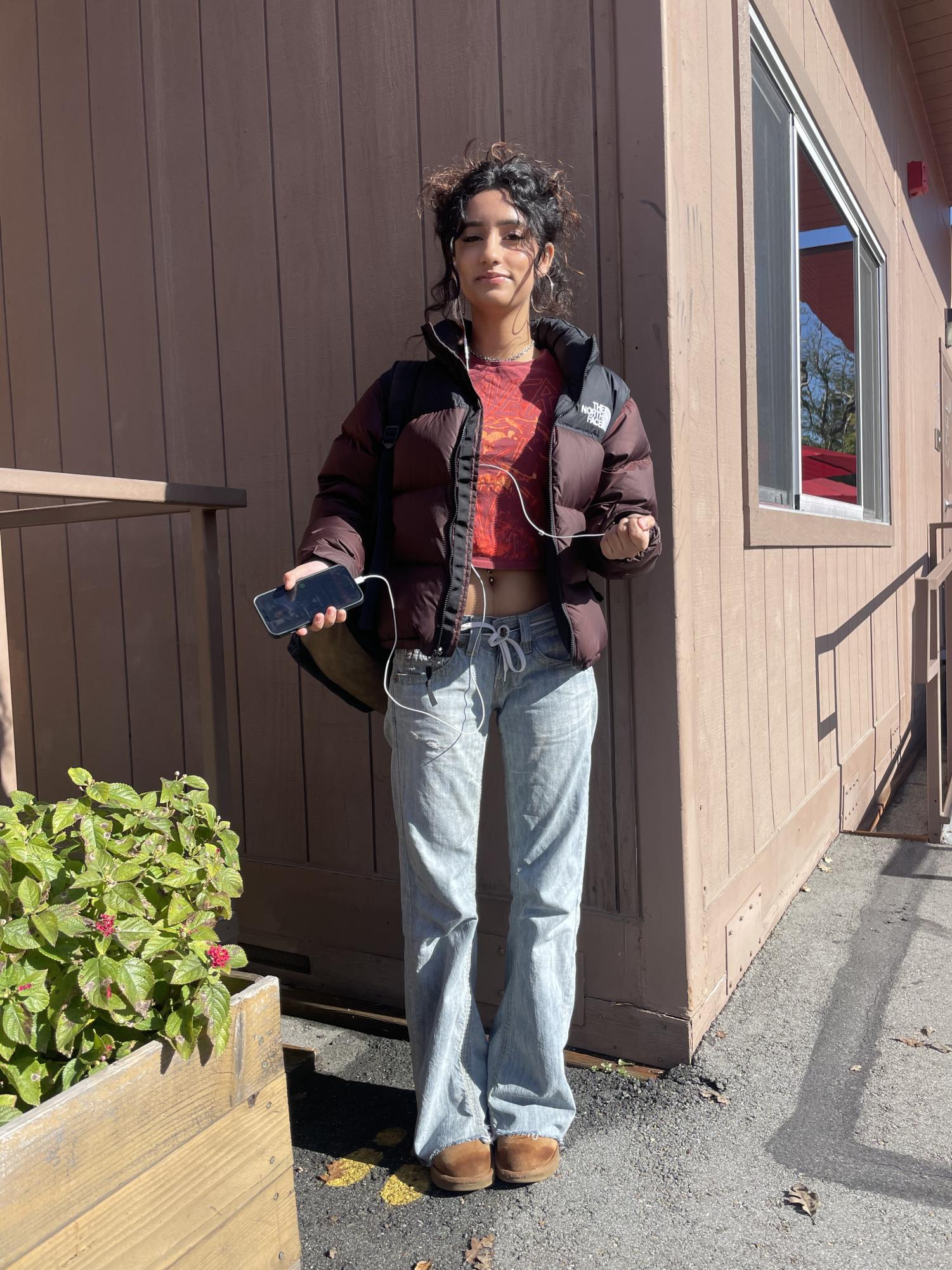 Senior Saara Doke: Low-rise jeans